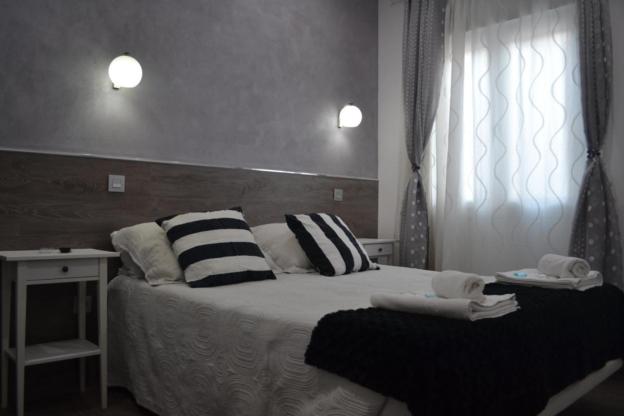 Hostal Meyra, Madrid